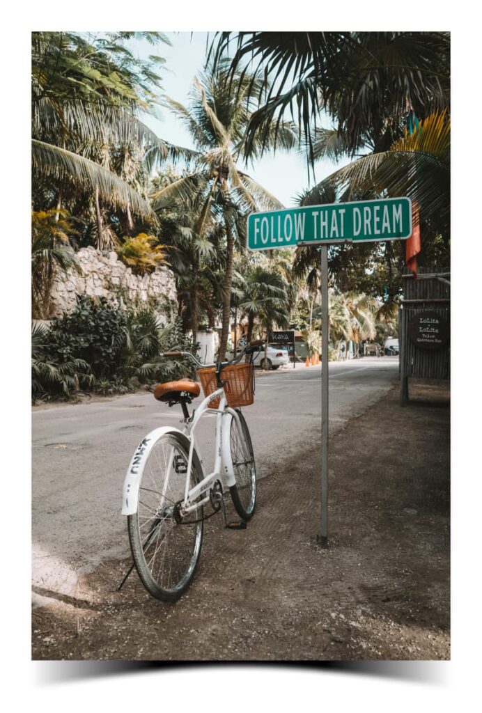 Tulum sokaklarını keşfederken her köşede yeni bir macera sizi bekliyor. Kendi rotanızı oluşturmaya hazır mısınız?
